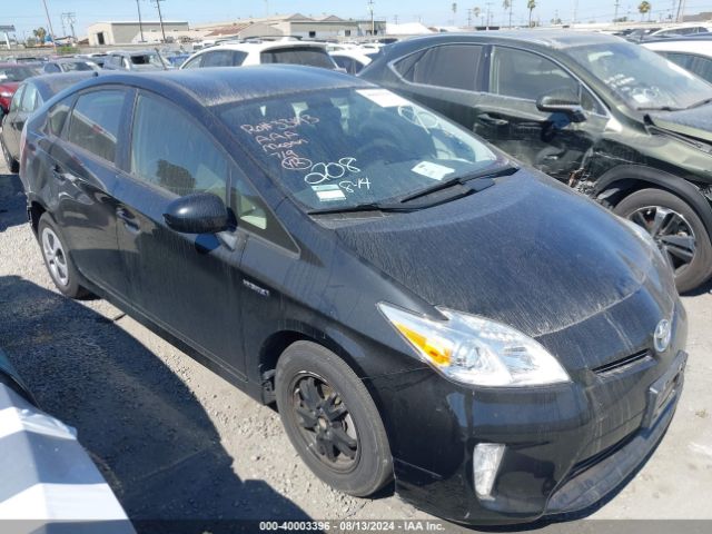 JTDKN3DU8F0445166 Toyota Prius Two