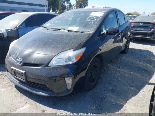 JTDKN3DU8F0445166 Toyota Prius Two