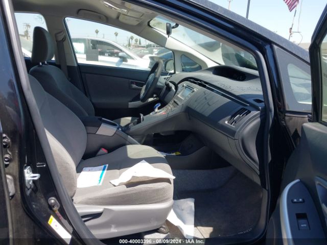 JTDKN3DU8F0445166 Toyota Prius Two