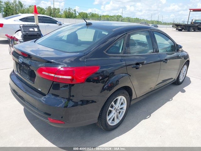 Ford FOCUS SE 2017 1FADP3F24HL268573 Image 4
