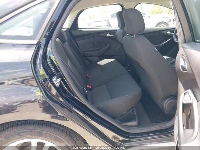 Ford FOCUS SE 2017 1FADP3F24HL268573 Image 8