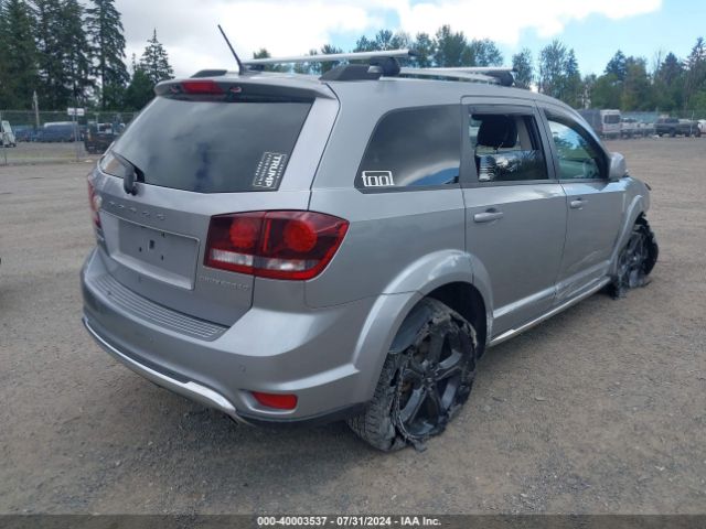 3C4PDDGG7JT311183 Dodge Journey Crossroad Awd
