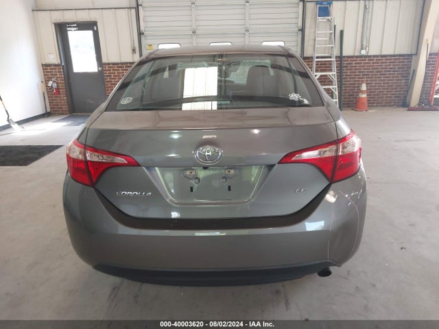 Toyota COROLLA LE 2018 5YFBURHE7JP754845 Image 16