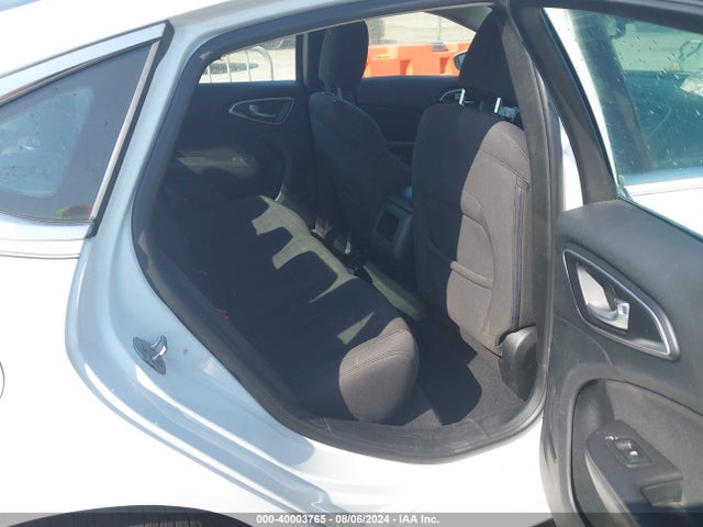 Chrysler 200 Limited 2015 1C3CCCAB4FN689305 Image 8