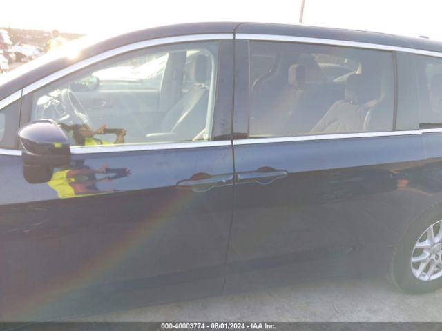 2C4RC1CG4LR134548 Chrysler Voyager Lx