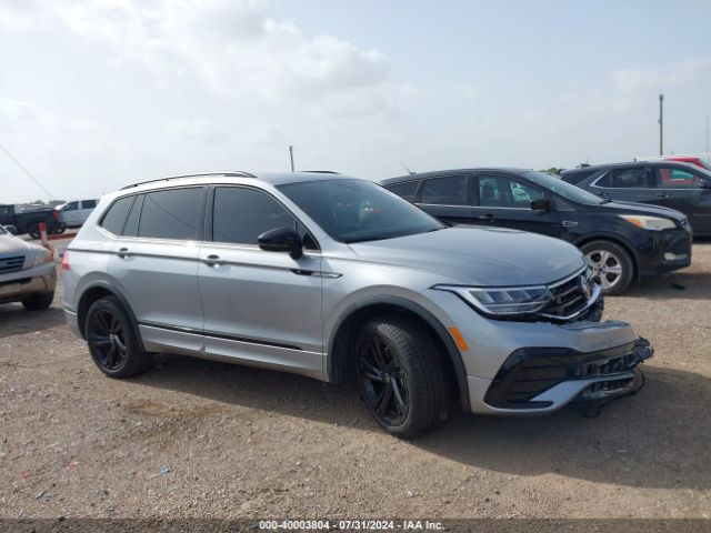 3VVCB7AX7PM108295 Volkswagen Tiguan 2.0t Se R-line Black