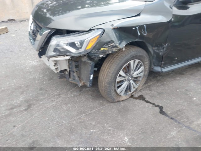 5N1DR2MM2HC615493 Nissan Pathfinder S