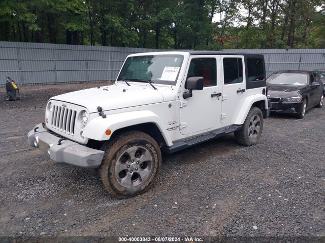 1C4HJWEG4HL582672 Jeep Wrangler Unlimited Sahara 4x4