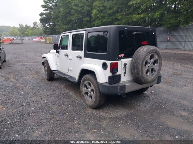 1C4HJWEG4HL582672 Jeep Wrangler Unlimited Sahara 4x4