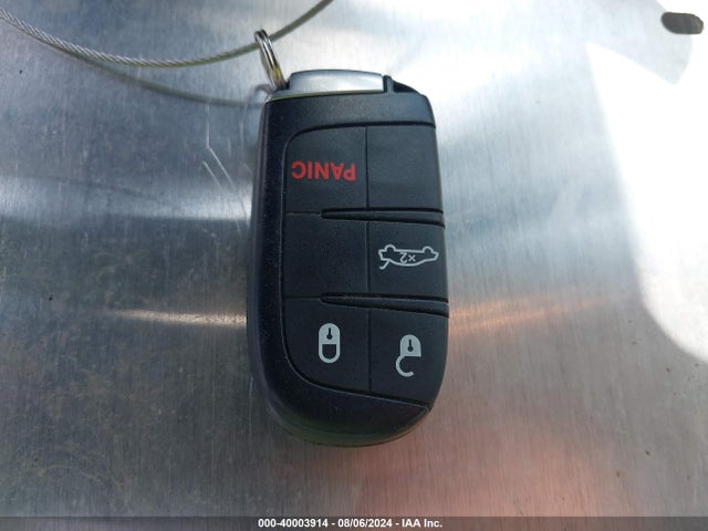 1C3CCCAB5GN186867 Chrysler 200 Limited