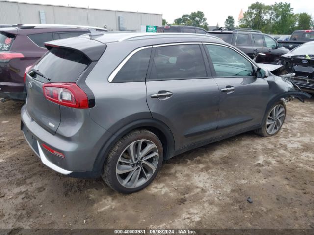 KNDCE3LC9H5051484 KIA Niro Touring