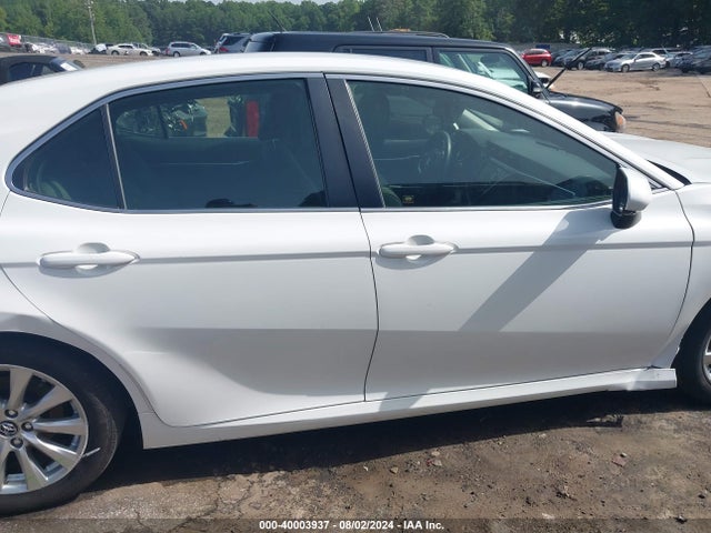 Toyota CAMRY LE 2018 JTNB11HK8J3037567 Image 13