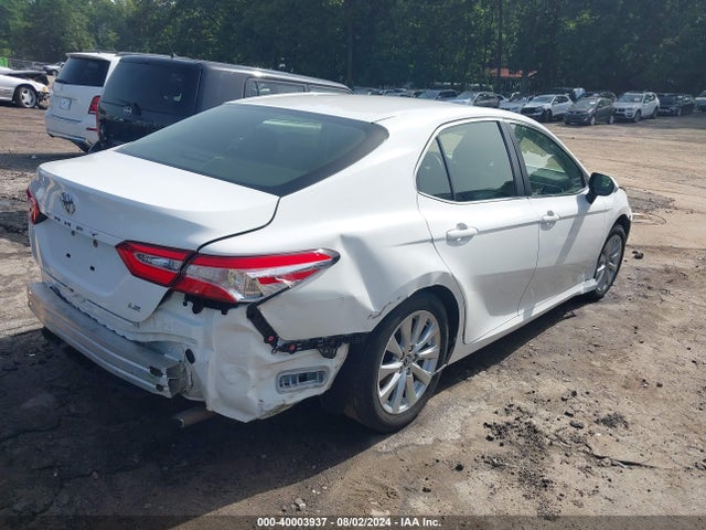 Toyota CAMRY LE 2018 JTNB11HK8J3037567 Image 4