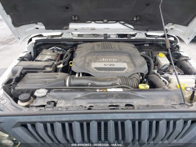 1C4BJWEG8FL527807 Jeep Wrangler Unlimited Sahara