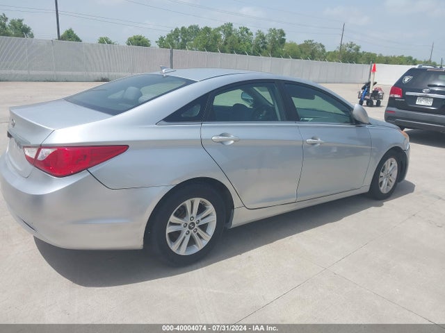 2013 Hyundai Sonata Gls მანქანა იყიდება აუქციონზე, vin: 5NPEB4AC3DH707151, აუქციონის ნომერი: 40004074
