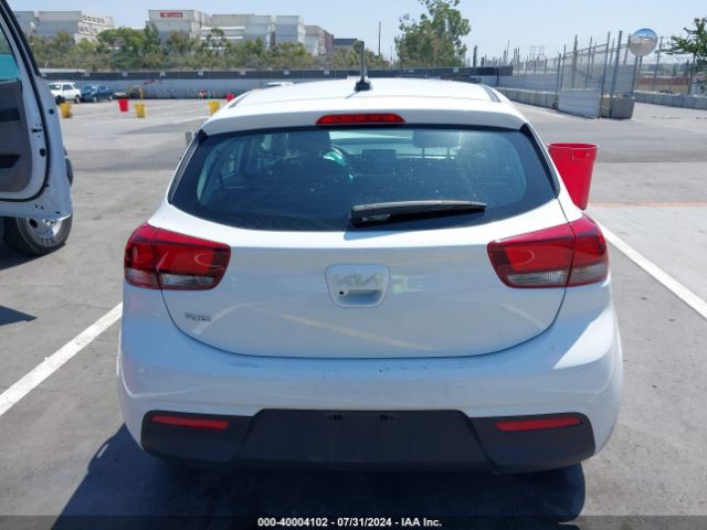 3KPA25AD4NE481821 KIA Rio 5-door S