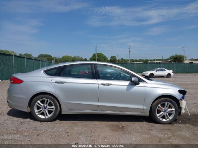 3FA6P0HDXJR232478 Ford FUSION SE