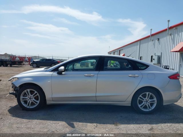 3FA6P0HDXJR232478 Ford FUSION SE