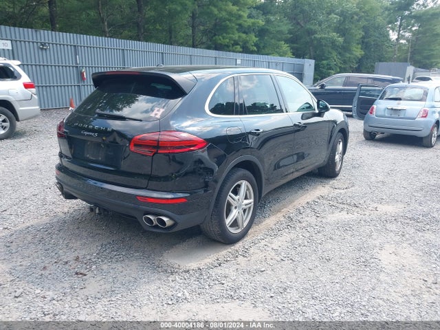2017 PORSCHE CAYENNE WP1AB2A20HLA52845 Photo 3