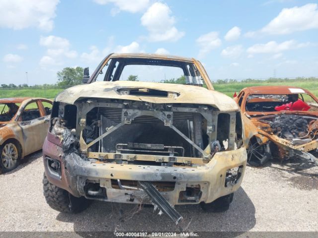 1GT12TEY3HF153561 GMC Sierra 2500hd Slt
