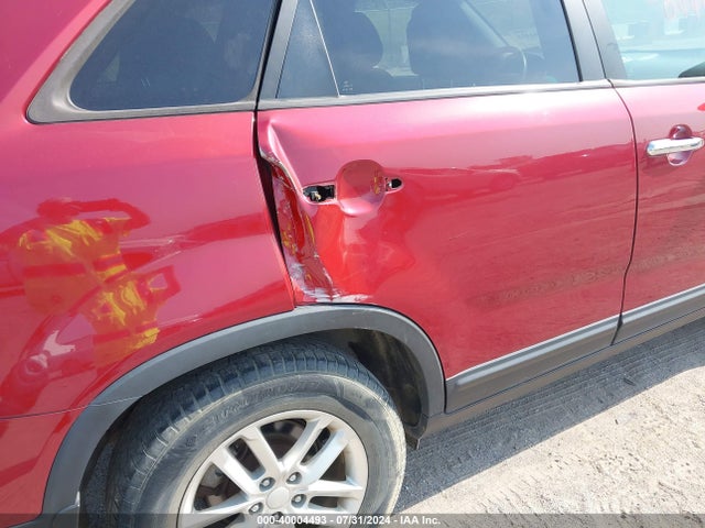 5XYKTCA65EG429348 KIA SORENTO LX