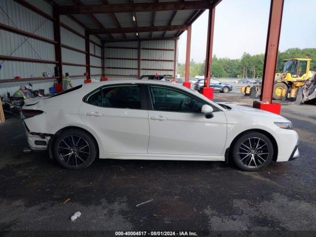 4T1G11BK3MU021435 Toyota Camry Se Awd