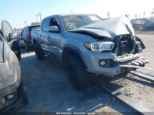 Toyota Tacoma Trd Off Road 2018 3TMAZ5CN3JM052803 zdjęcie główne