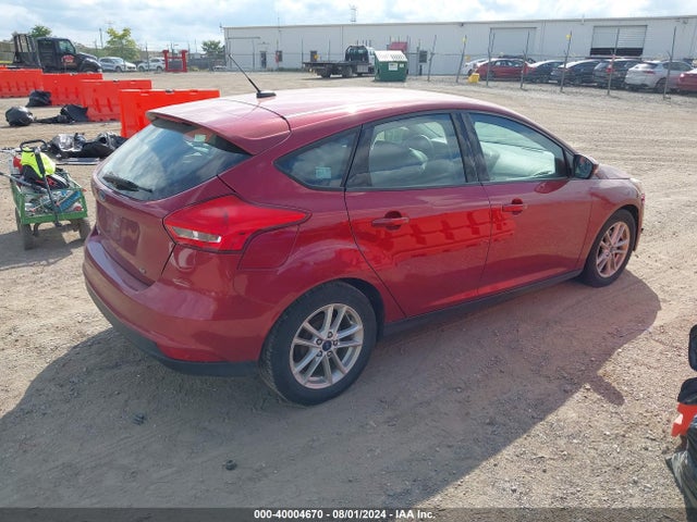 Ford FOCUS SE 2017 1FADP3K20HL327804 Image 4