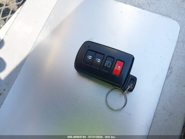 Toyota Rav4 Xle 2018 2T3RFREV2JW801038 Image 11