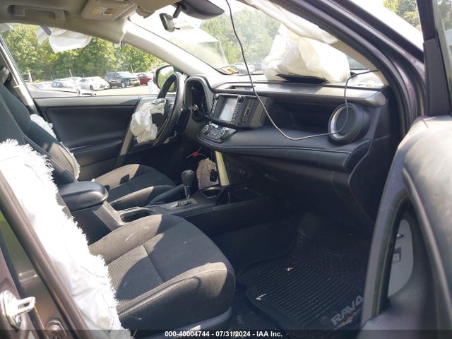 Toyota Rav4 Xle 2018 2T3RFREV2JW801038 Image 5