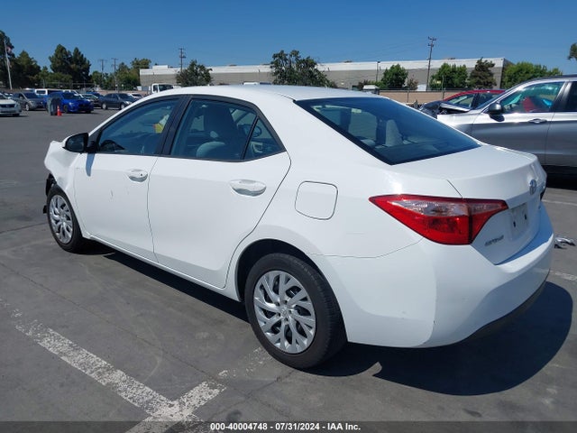 Toyota COROLLA LE 2019 5YFBURHE1KP900187 Image 3