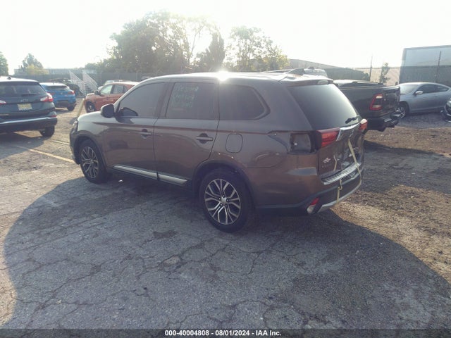 2018 MITSUBISHI OUTLANDER JA4AD3A35JZ060205 Photo 2