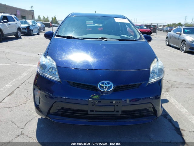 Toyota Prius Three 2015 JTDKN3DU7F0426947 Image 13