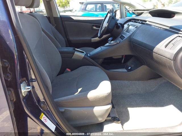 Toyota Prius Three 2015 JTDKN3DU7F0426947 Image 5