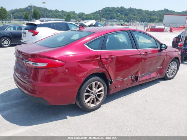 3FA6P0LU6KR243678 Ford Fusion Hybrid Se