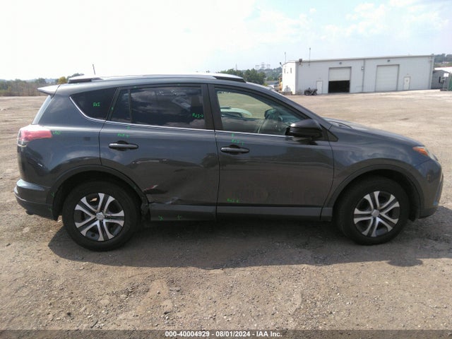 Toyota RAV4 LE 2016 JTMBFREV3GD191318 Image 13