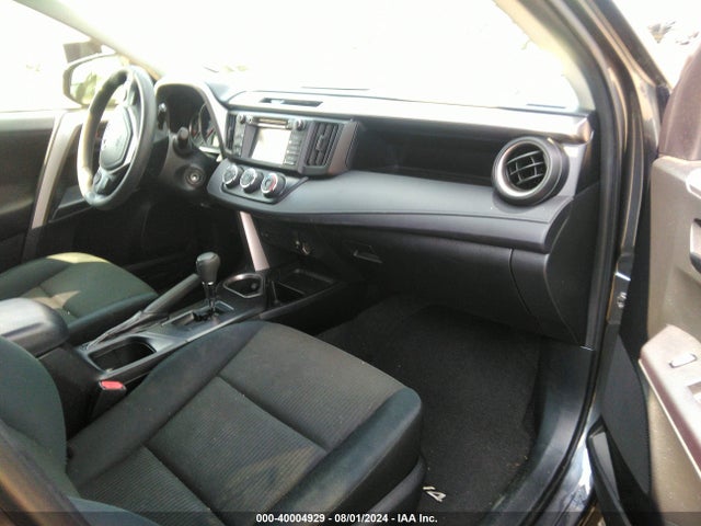 Toyota RAV4 LE 2016 JTMBFREV3GD191318 Image 5