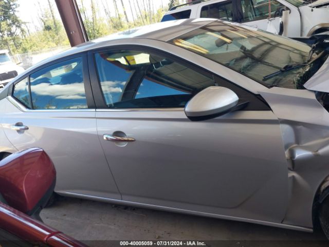 1N4BL4DV2MN316186 Nissan Altima Sv Fwd