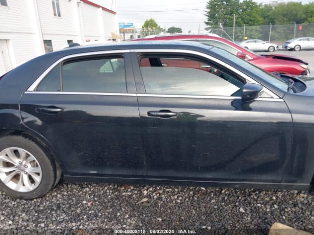 2C3CCAAG1FH742986 Chrysler 300 Limited