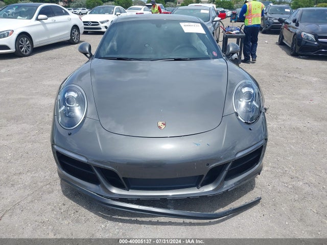 Porsche 911 Carrera Gts 2018 WP0AB2A96JS122830 Image 12