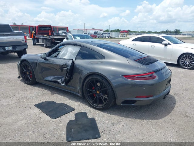 2018 PORSCHE 911 WP0AB2A96JS122830 Photo 2