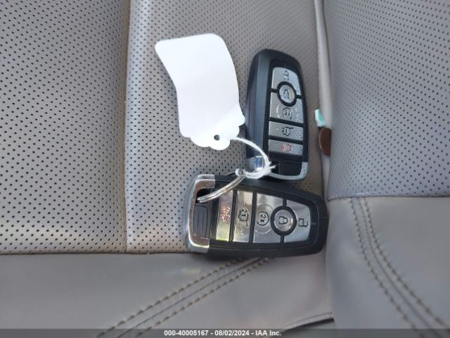 5LMCJ1C99LUL07988 Lincoln Corsair Standard