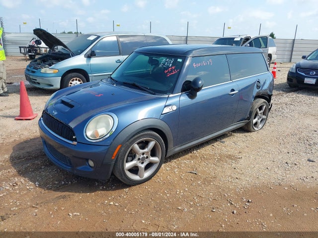 2010 MINI COOPER S CLUBMAN WMWMM3C59ATP94069 Photo 1
