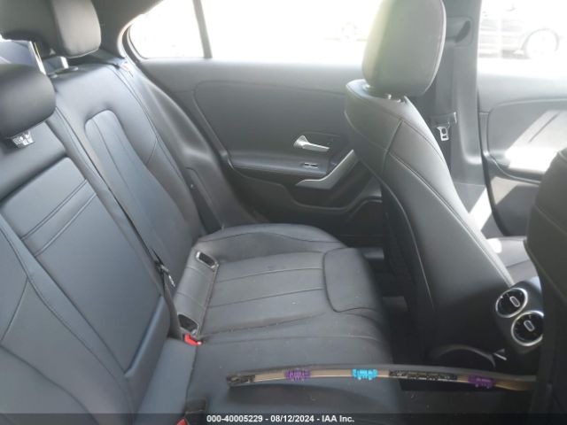 WDD3G4FB6KW002978 Mercedes-Benz A 220 4matic