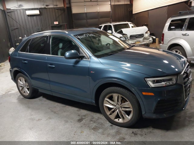 WA1JCCFS6JR010383 Audi Q3 2.0t Premium/2.0t Sport Premium