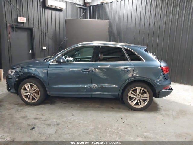 WA1JCCFS6JR010383 Audi Q3 2.0t Premium/2.0t Sport Premium