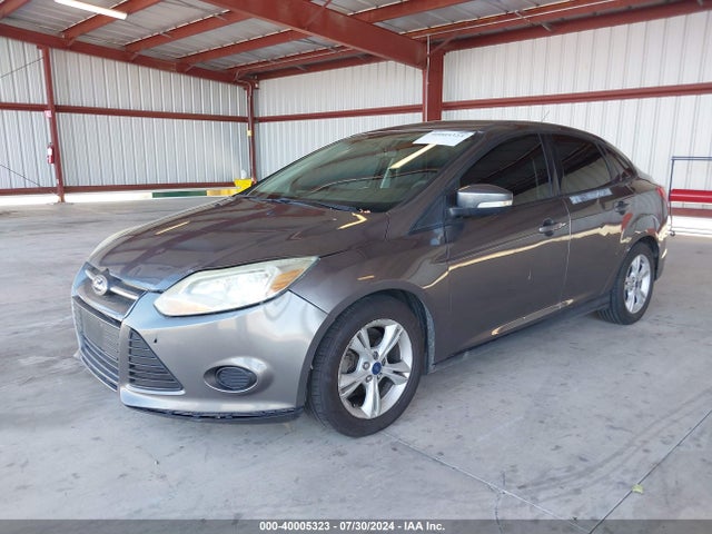 Ford FOCUS SE 2014 1FADP3F22EL459338 Image 2