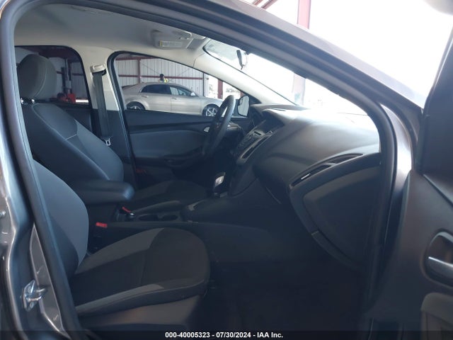 Ford FOCUS SE 2014 1FADP3F22EL459338 Image 5