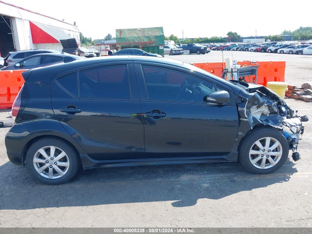Toyota Prius C Four 2017 JTDKDTB39H1595992 Image 14