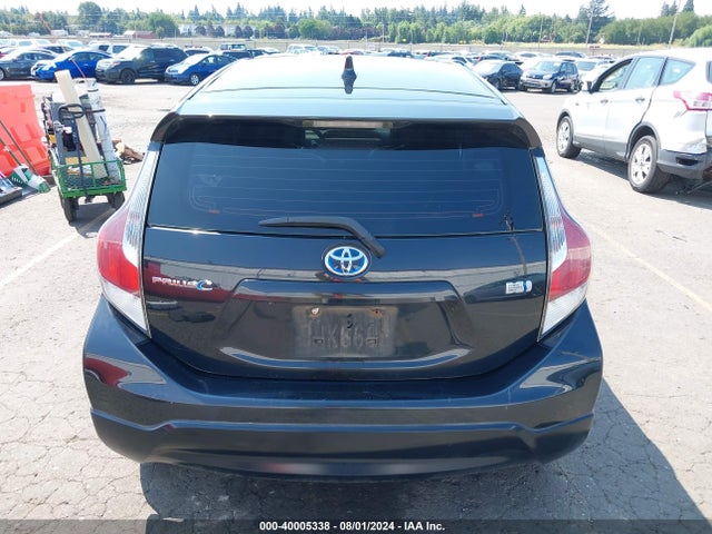 Toyota Prius C Four 2017 JTDKDTB39H1595992 Image 17
